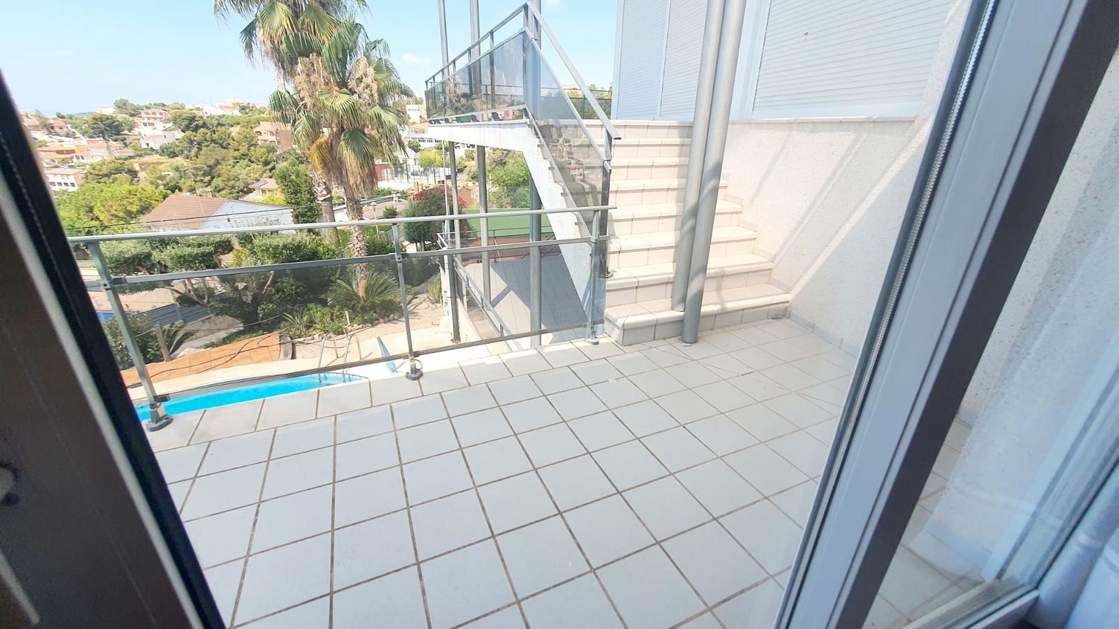 5 sovrum Villa till salu i Calafell med pool garage - 690 000 € (Ref: 9707708)