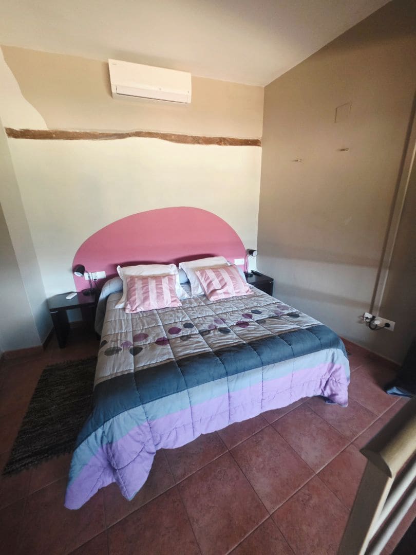 Hotel de 10 habitaciones en Gratallops en venta - 890.000 € (Ref: 9707710)