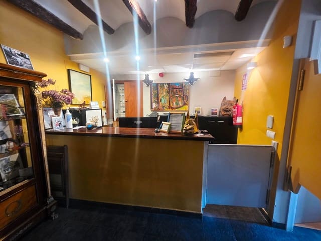 Hotel de 10 habitaciones en Gratallops en venta - 890.000 € (Ref: 9707710)