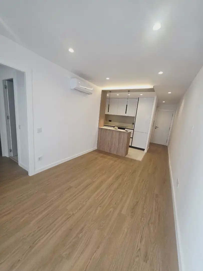 3 chambre Appartement à vendre à Barcelone ville - 385 000 € (Ref: 9758181)