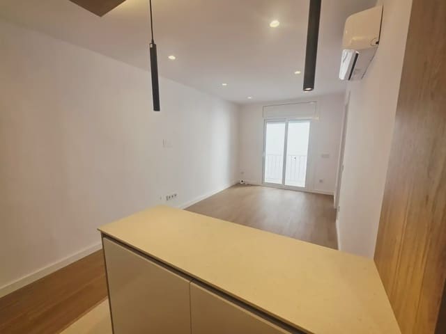 3 chambre Appartement à vendre à Can Baró, Barcelone ville - 385 000 € (Ref: 9758181)