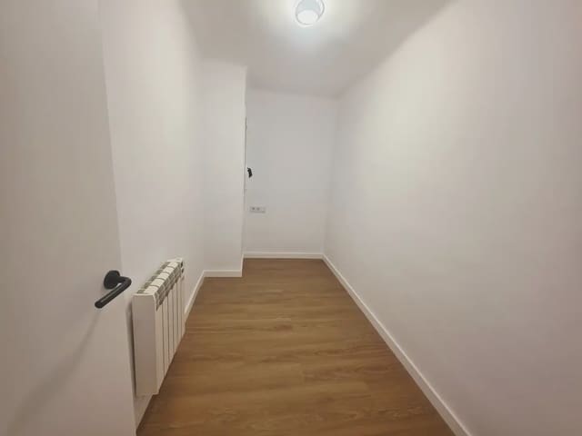 3 chambre Appartement à vendre à Can Baró, Barcelone ville - 385 000 € (Ref: 9758181)