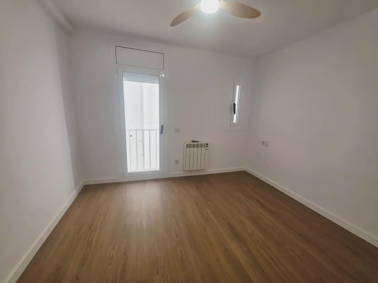 3 chambre Appartement à vendre à Barcelone ville - 385 000 € (Ref: 9758181)