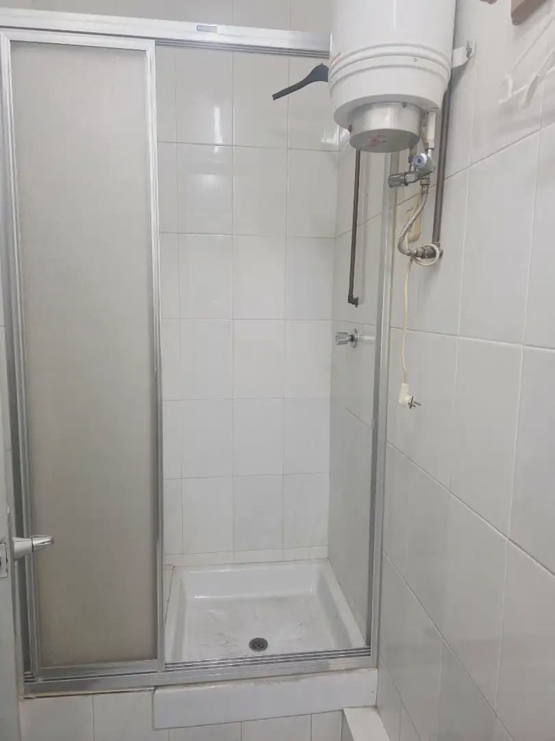Commercial for sale in Barcelona city - € 155,000 (Ref: 9821227)