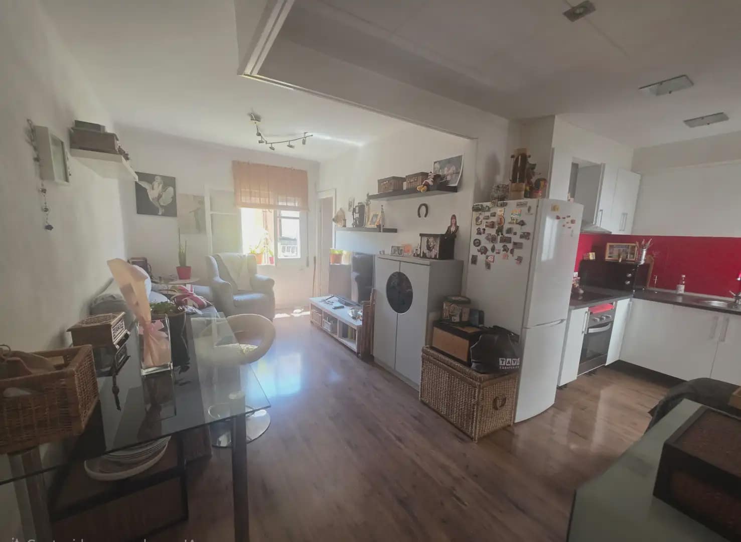 3 soveværelse Lejlighed til salg i Barcelona by - € 210.000 (Ref: 9850417)