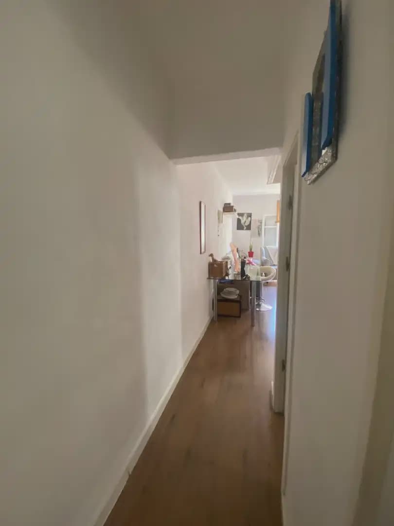3 soveværelse Lejlighed til salg i Barcelona by - € 210.000 (Ref: 9850417)