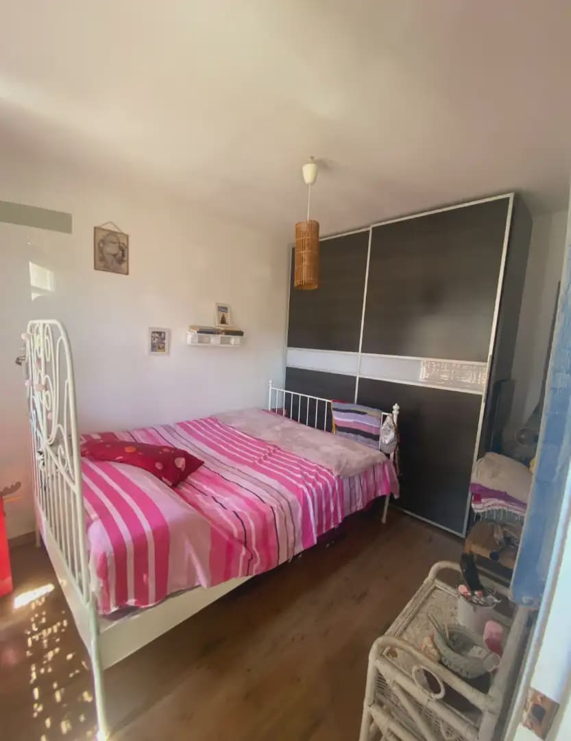 3 soveværelse Lejlighed til salg i Barcelona by - € 210.000 (Ref: 9850417)