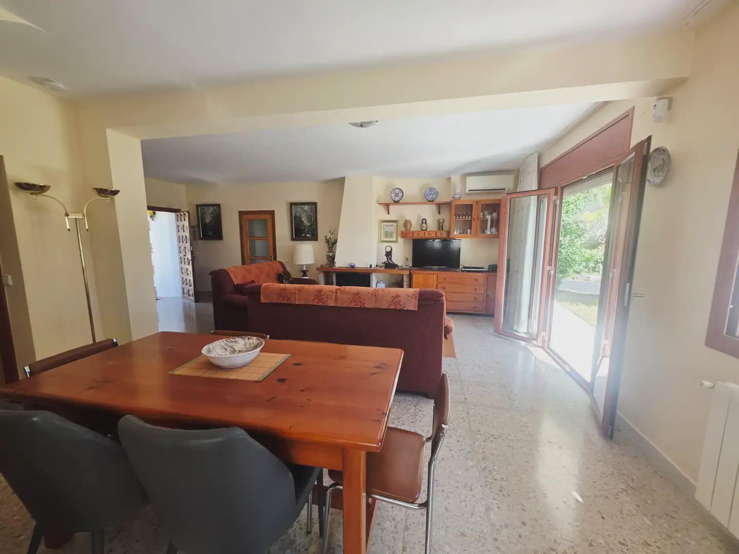 5 bedroom Villa for sale in Calafell - € 390,000 (Ref: 9867713)