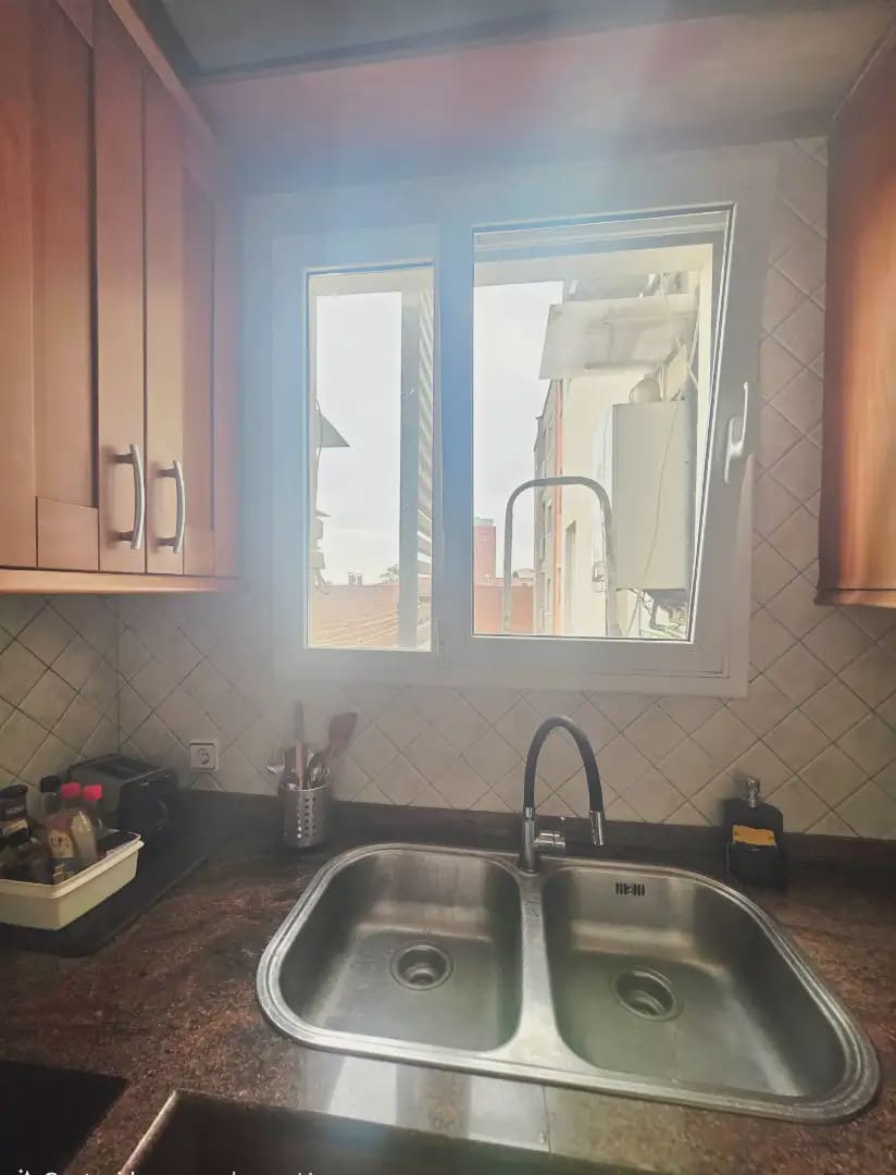 2 soveværelse Lejlighed til salg i Barcelona by - € 240.000 (Ref: 9883607)