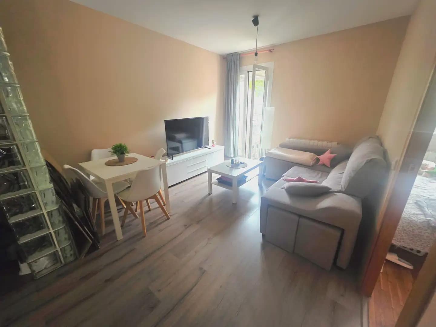 2 soveværelse Lejlighed til salg i Barcelona by - € 240.000 (Ref: 9883607)