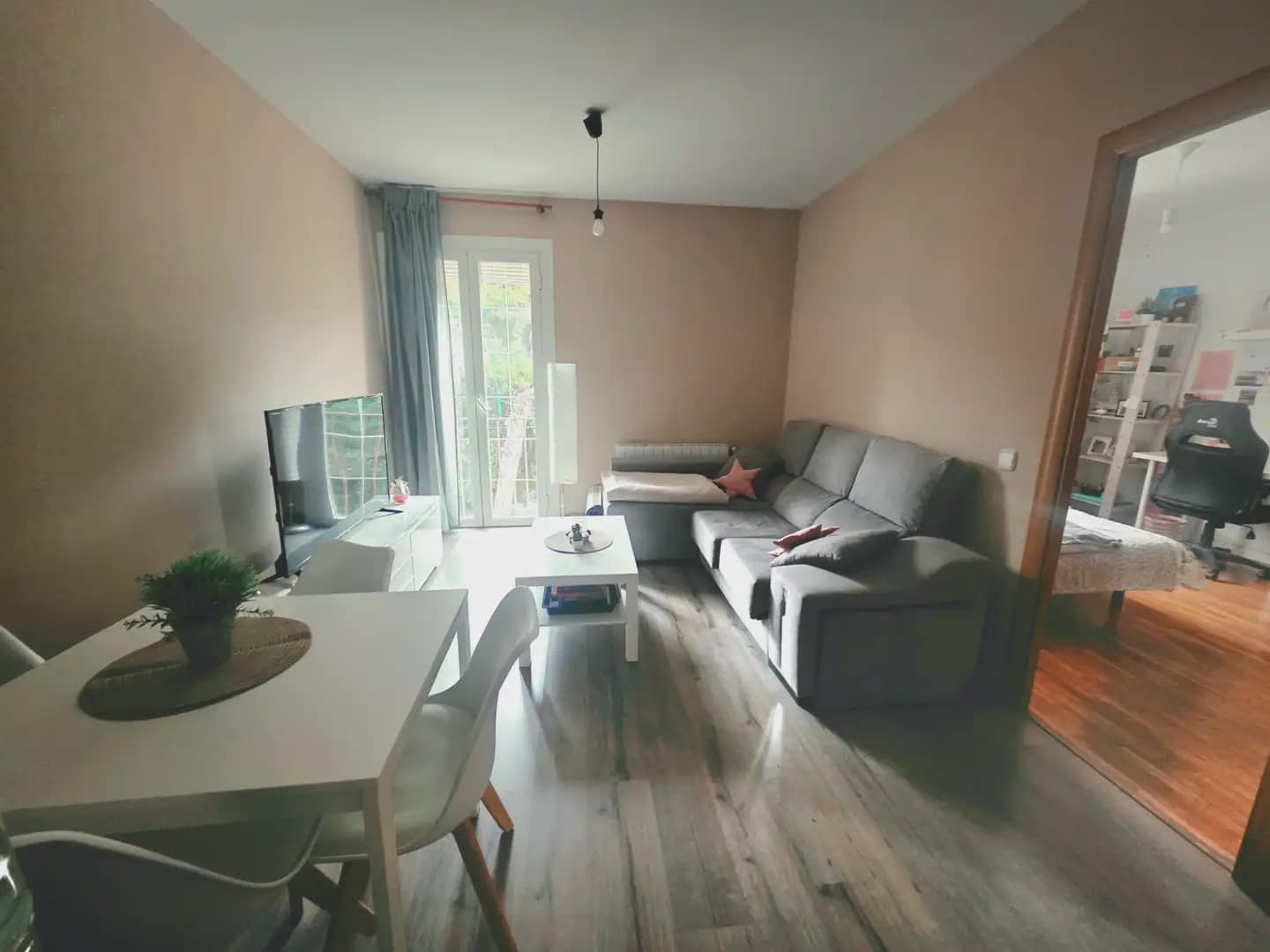2 soveværelse Lejlighed til salg i Barcelona by - € 240.000 (Ref: 9883607)