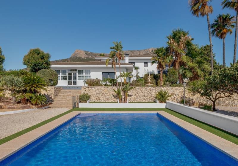 6 soverom Villa til salgs i Calpe / Calp med svømmebasseng - € 1 650 000 (Ref: 9720670)