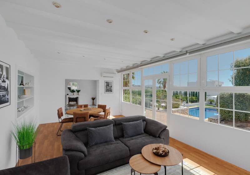 6 soverom Villa til salgs i Calpe / Calp med svømmebasseng - € 1 650 000 (Ref: 9720670)