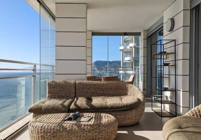 3 Zimmer Apartment zu verkaufen in Playa Arenal - Bol, Calpe / Calp mit Pool - 1.300.000 € (Ref: 9720675)