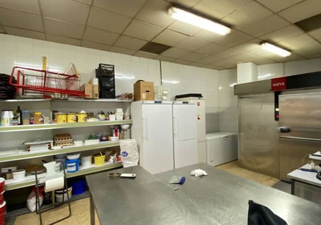 2 soverom Kommersiell til salgs i Centro Urbano, Benidorm - € 395 000 (Ref: 9720677)