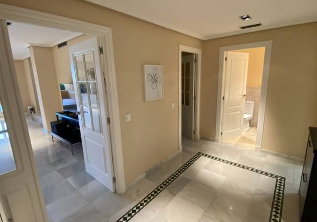 Apartamento de 3 habitaciones en Altea en venta con piscina - 750.000 € (Ref: 9720679)