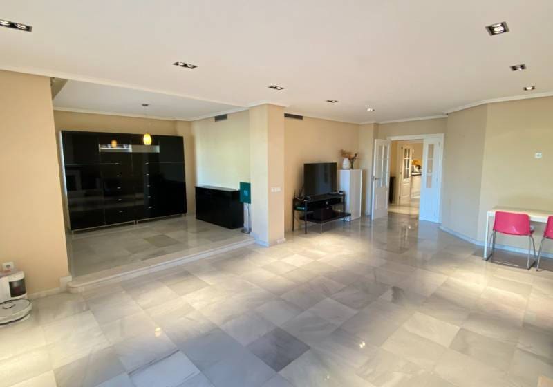 3 makuuhuone Huoneisto myytävänä paikassa Altea mukana uima-altaan - 750 000 € (Ref: 9720679)