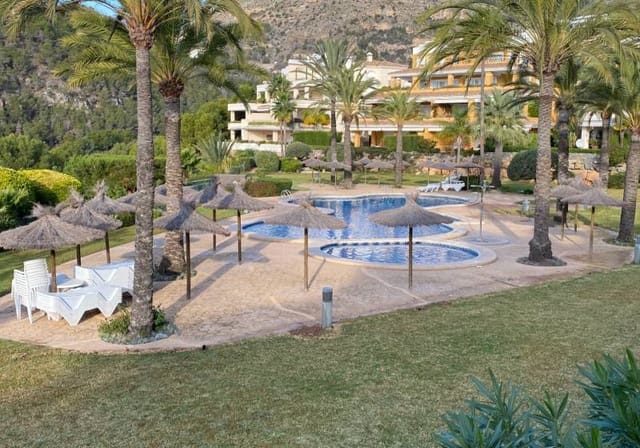 Apartamento de 3 habitaciones en Altea en venta con piscina - 750.000 € (Ref: 9720679)