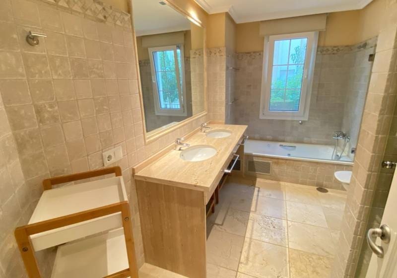 3 makuuhuone Huoneisto myytävänä paikassa Altea mukana uima-altaan - 750 000 € (Ref: 9720679)