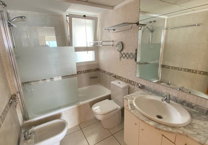 3 sovrum Lägenhet till salu i Calpe / Calp med pool - 740 000 € (Ref: 9720680)