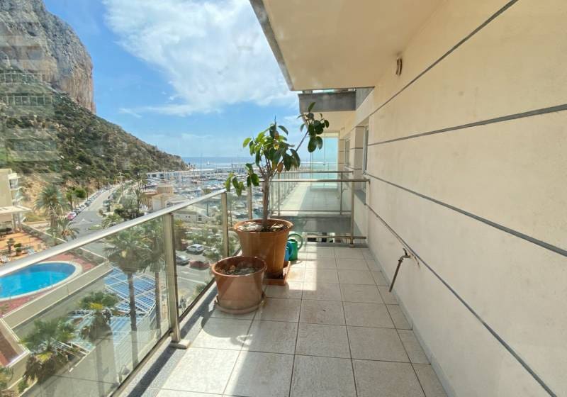 3 sovrum Lägenhet till salu i Calpe / Calp med pool - 740 000 € (Ref: 9720680)