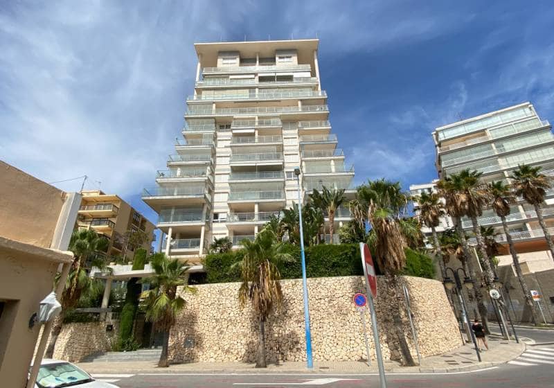 3 sovrum Lägenhet till salu i Calpe / Calp med pool - 740 000 € (Ref: 9720680)
