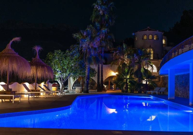 11 bedroom Finca/Country House for sale in Altea la Vella with pool - € 1,900,000 (Ref: 9726332)