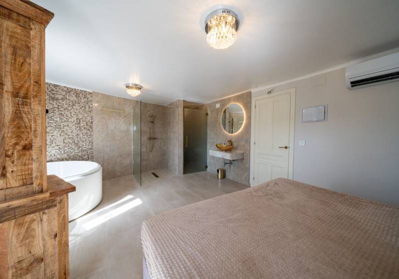 11 bedroom Finca/Country House for sale in Altea la Vella with pool - € 1,900,000 (Ref: 9726332)