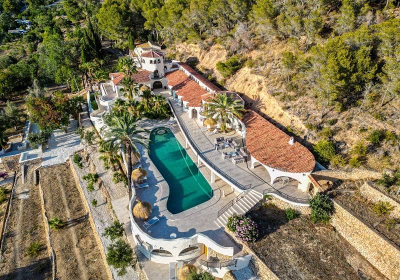 11 bedroom Finca/Country House for sale in Altea la Vella with pool - € 1,900,000 (Ref: 9726332)