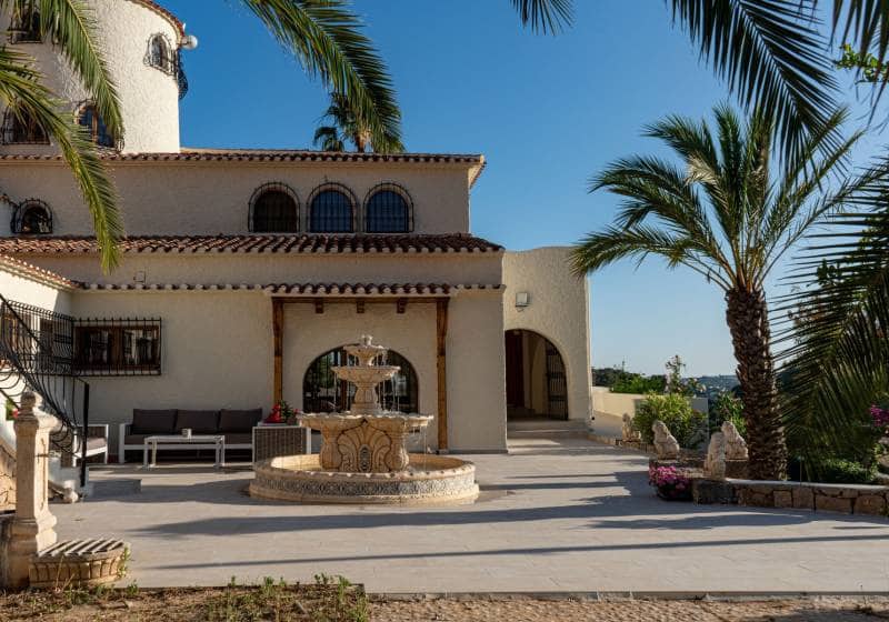 11 bedroom Finca/Country House for sale in Altea la Vella with pool - € 1,900,000 (Ref: 9726332)