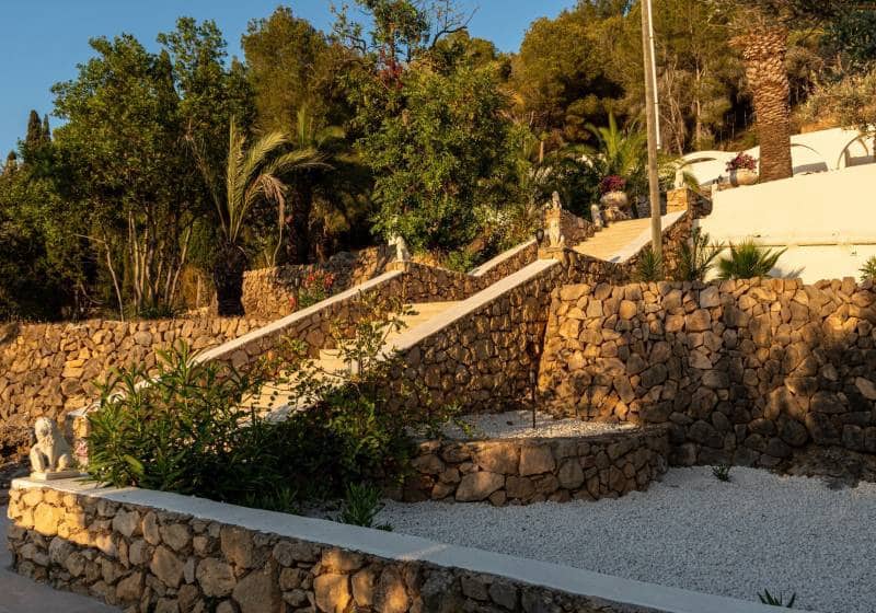 11 bedroom Finca/Country House for sale in Altea la Vella with pool - € 1,900,000 (Ref: 9726332)