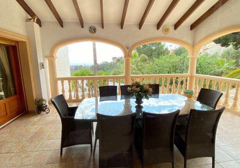 5 bedroom Villa for sale in Calpe / Calp with pool - € 1,165,000 (Ref: 9728450)