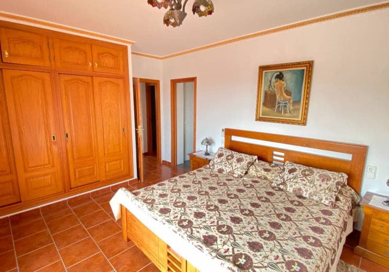 5 bedroom Villa for sale in Calpe / Calp with pool - € 1,165,000 (Ref: 9728450)