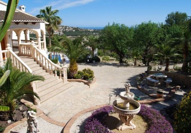 5 soverom Villa til salgs i Gargasindi, Calpe / Calp med svømmebasseng - € 1 165 000 (Ref: 9728450)