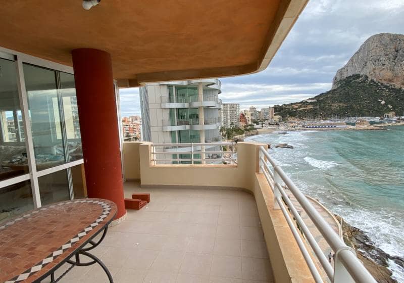 3 bedroom Apartment for sale in Calpe / Calp with pool - € 820,000 (Ref: 9728451)