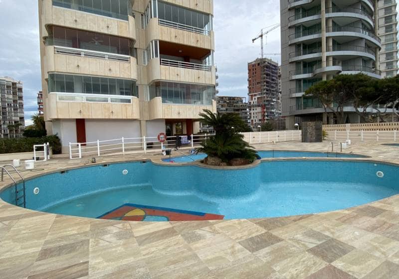 3 bedroom Apartment for sale in Calpe / Calp with pool - € 820,000 (Ref: 9728451)