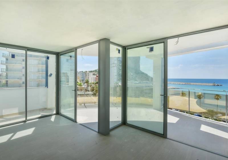 3 quarto Apartamento para venda em Calpe / Calp com piscina - 725 000 € (Ref: 9728452)
