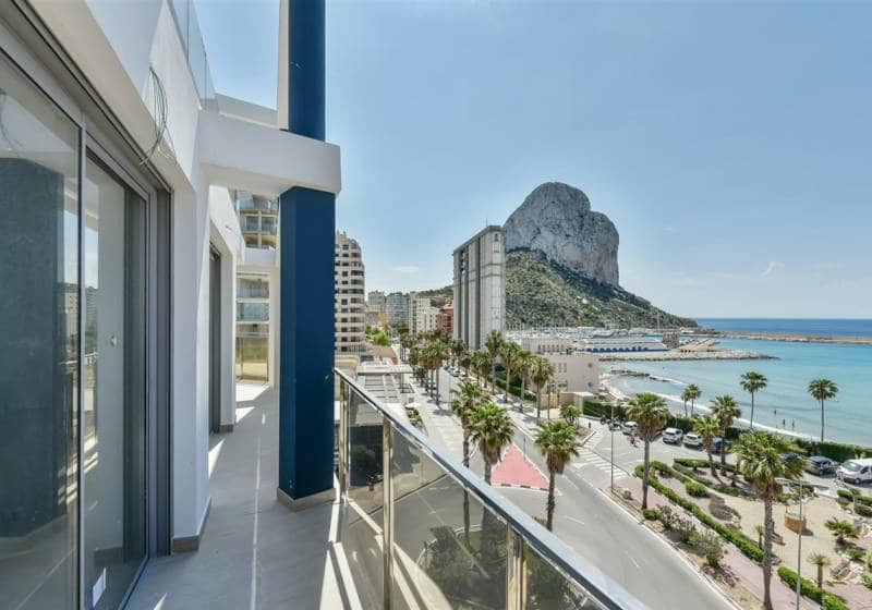 3 quarto Apartamento para venda em Calpe / Calp com piscina - 725 000 € (Ref: 9728452)