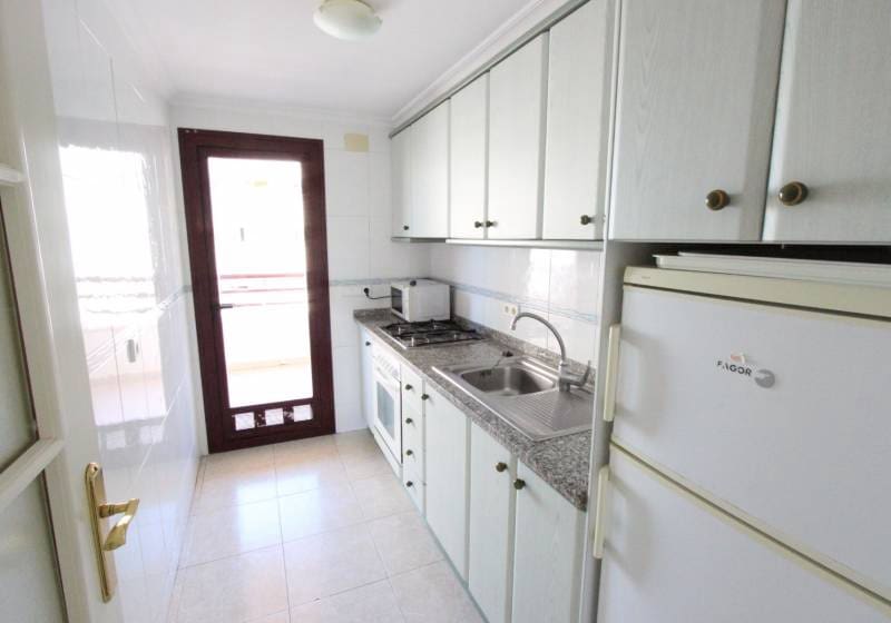 2 bedroom Apartment for holiday rental in Calpe / Calp with pool - € 1,300 (Ref: 9731575)