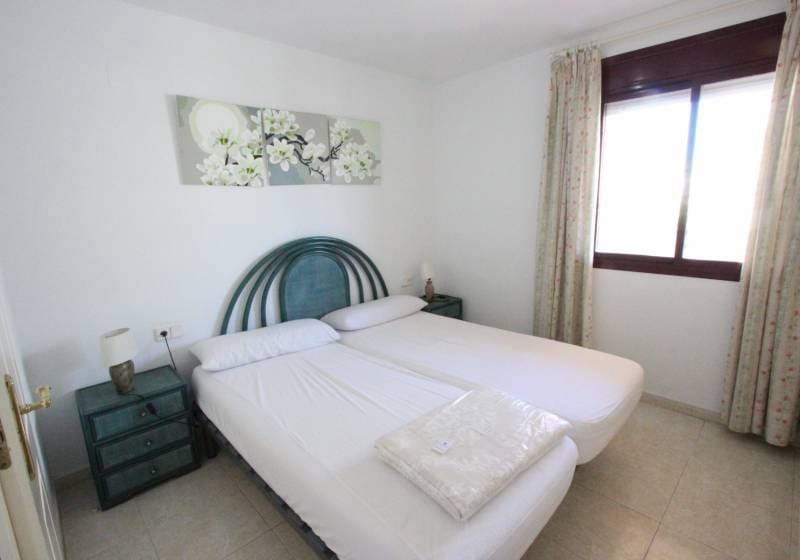 2 bedroom Apartment for holiday rental in Calpe / Calp with pool - € 1,300 (Ref: 9731575)