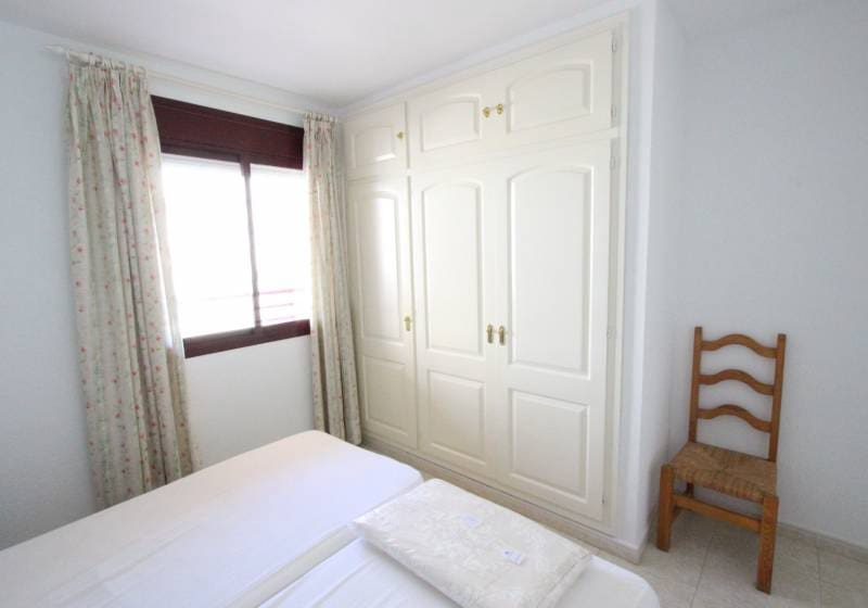 2 bedroom Apartment for holiday rental in Calpe / Calp with pool - € 1,300 (Ref: 9731575)