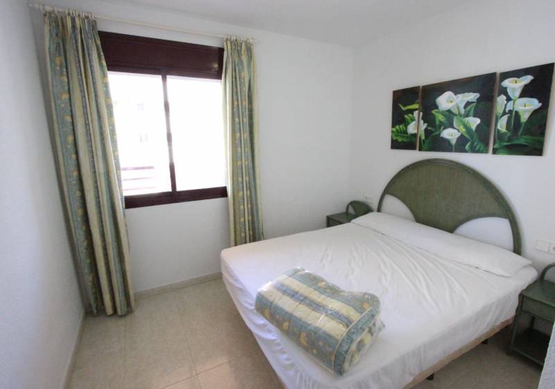 2 bedroom Apartment for holiday rental in Calpe / Calp with pool - € 1,300 (Ref: 9731575)