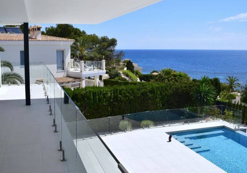 5 bedroom Villa for sale in Calpe / Calp with pool - € 3,900,000 (Ref: 9731576)