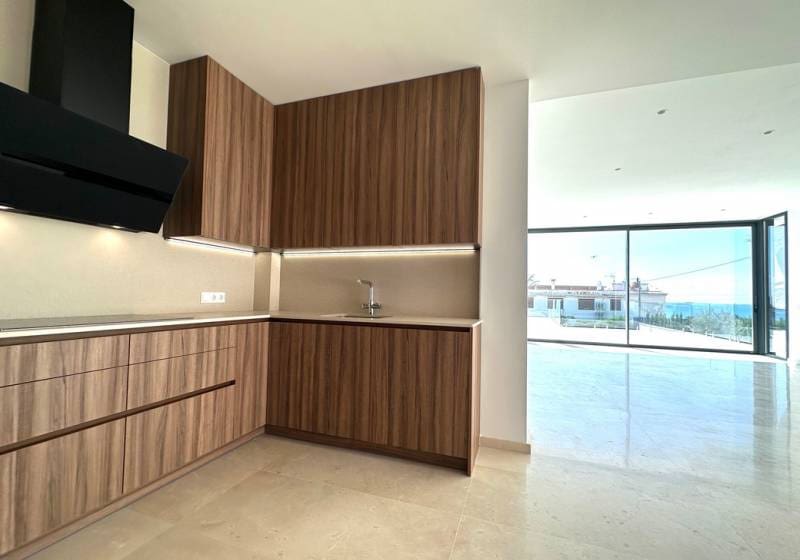 5 bedroom Villa for sale in Calpe / Calp with pool - € 3,900,000 (Ref: 9731576)