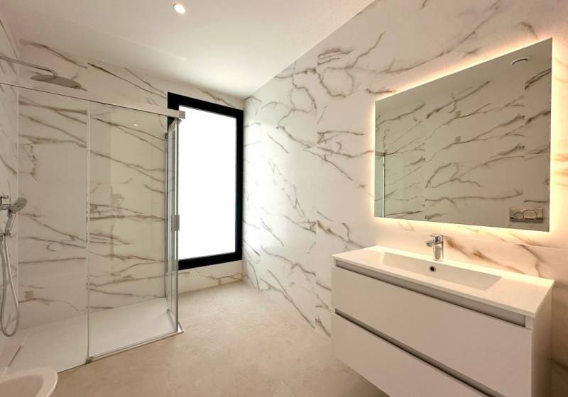 5 bedroom Villa for sale in Calpe / Calp with pool - € 3,900,000 (Ref: 9731576)