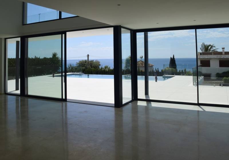 5 bedroom Villa for sale in Calpe / Calp with pool - € 3,900,000 (Ref: 9731576)