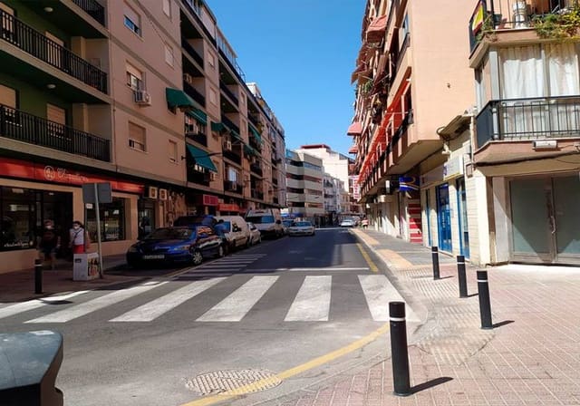 4 chambre Local Commercial à vendre à Centro Urbano, Benidorm - 1 200 000 € (Ref: 9772603)