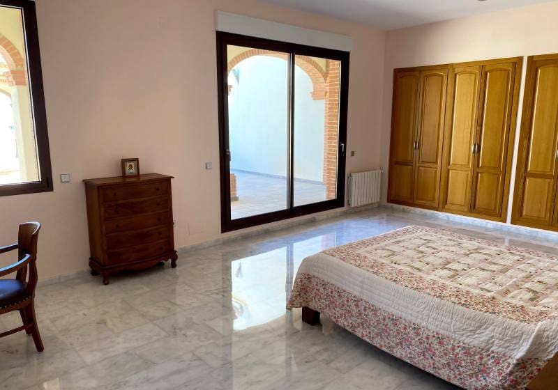 10 soveværelse Villa til salg i Benimantell med swimmingpool - € 3.100.000 (Ref: 9779072)