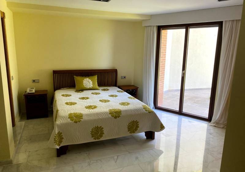 10 soveværelse Villa til salg i Benimantell med swimmingpool - € 3.100.000 (Ref: 9779072)