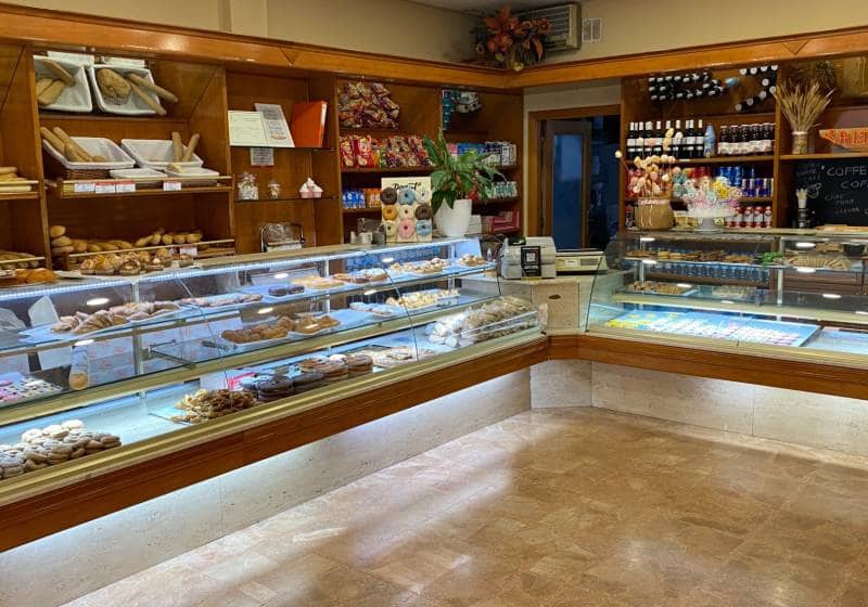 2 slaapkamer Commercieel te huur in Benidorm - € 2.200 (Ref: 9782929)